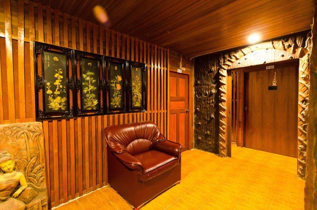 Eight Plus Hotel Бангкок Екстер'єр фото